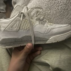 Jordon 4 Size 2.5Y
