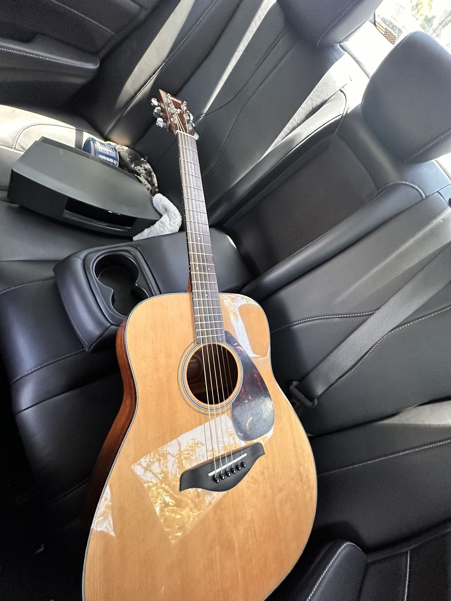 Yamaha FG 700S Acoustic Guitar EXCELLENT CONDITION