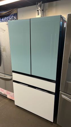 NEW OPEN BOX SAMSUNG FOUR DOOR BESPOKE REFRIGERATOR