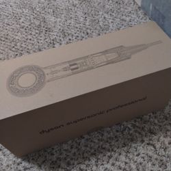 BRAND NEW, SEALED Dyson AirWrap