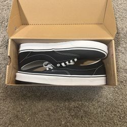 Black vans - Brand New -size 12