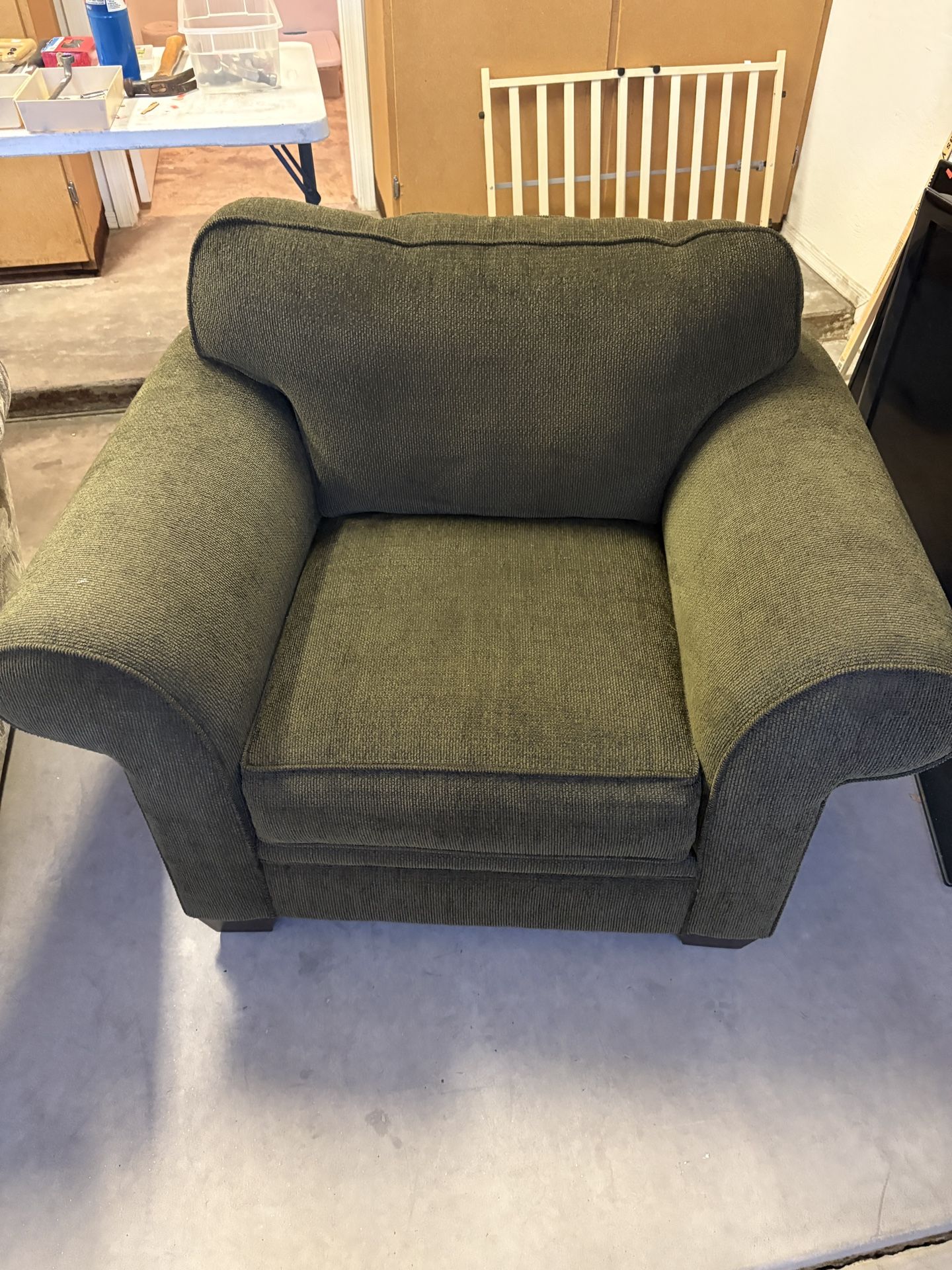Labare Moss Green Arm Chair
