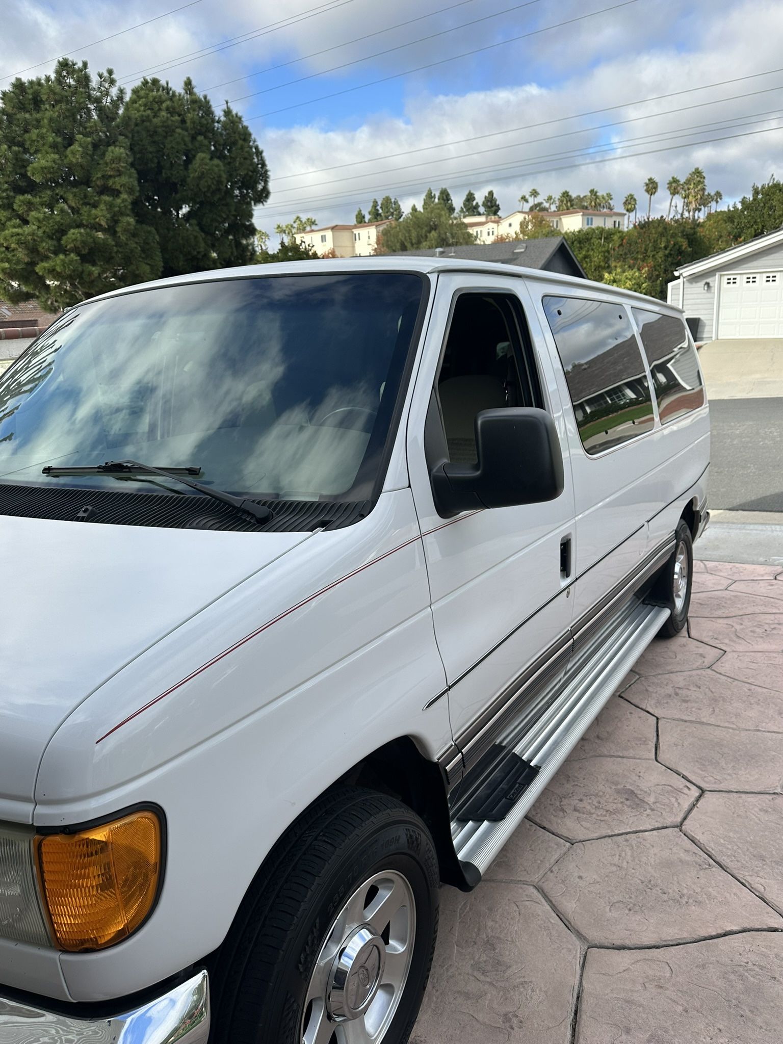 2005 Ford E-150