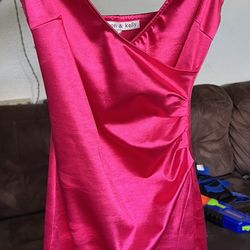 Size 3/4 Hot Pink Ruched dress with thigh split