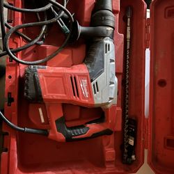 Milwaukee Hammer Drill 1-9/16 SDS