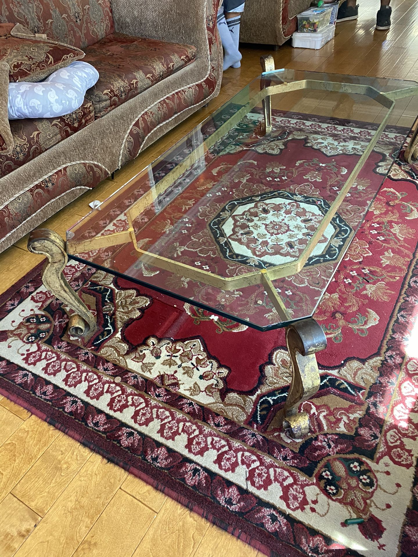 Center glass table