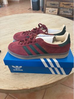 Adidas Gazelle Shoes Size 9.5