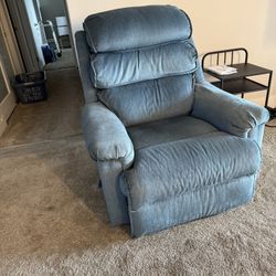 FREE RECLINER ! COME GET ME 