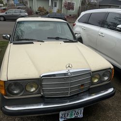 1984 Mercedes-Benz 300