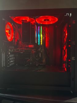 Gaming pc with 2 monitors included