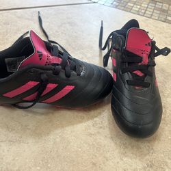 Adidas kids GOLETTO VIII FIRM GROUND CLEATS (size 10k)