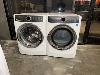 ELECTROLUX XL CAPACITY WASHER DRYER ELECTRIC SET FREE DELIVERY