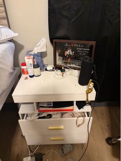 Bedside desk