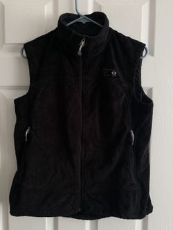 Women’s Mountain Hardwear Fluffy Fleece Vest in Perfect Condition. Sz. M