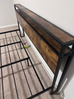 King Bed. As new