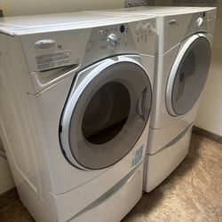 Whirlpool Washer And Dryer (gas)
