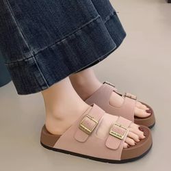 slippers