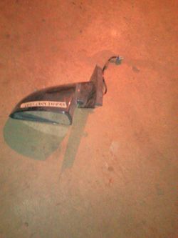 2011 Chevy Impalas mirror driver and passenger