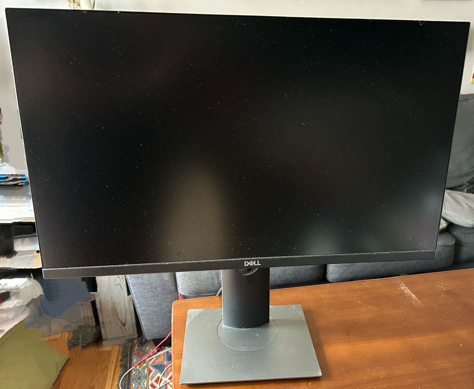 Adjustable desktop monitor