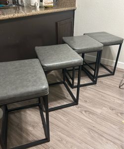 Set of 4 Bar Stools