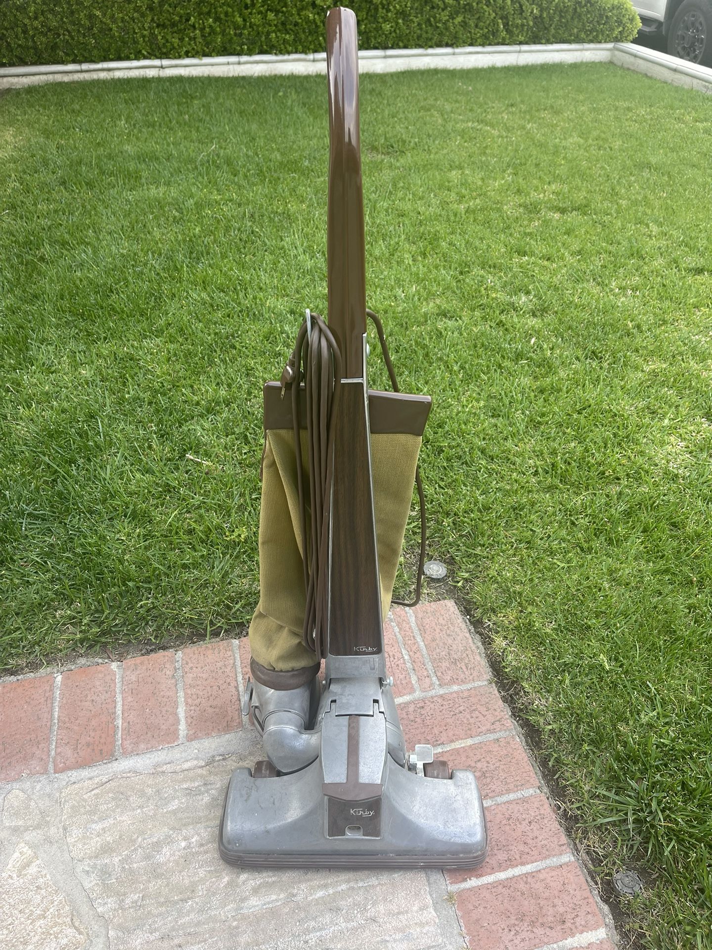 Kirby Classic Vacuum 1969