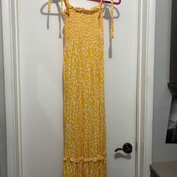 Yellow sundress
