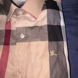 Burberry Button Up Size Medium 