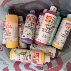 Free acrylic paints