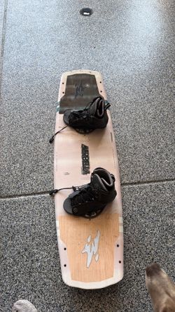 JOBE wake board and bindings
