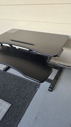 Office desk - Adjustable tabletop ergo desk $30 OBO