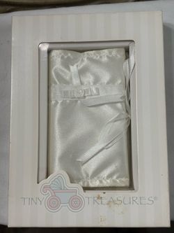 2005 Tiny Treasures Baby’s First Heirloom Bible - New In Box