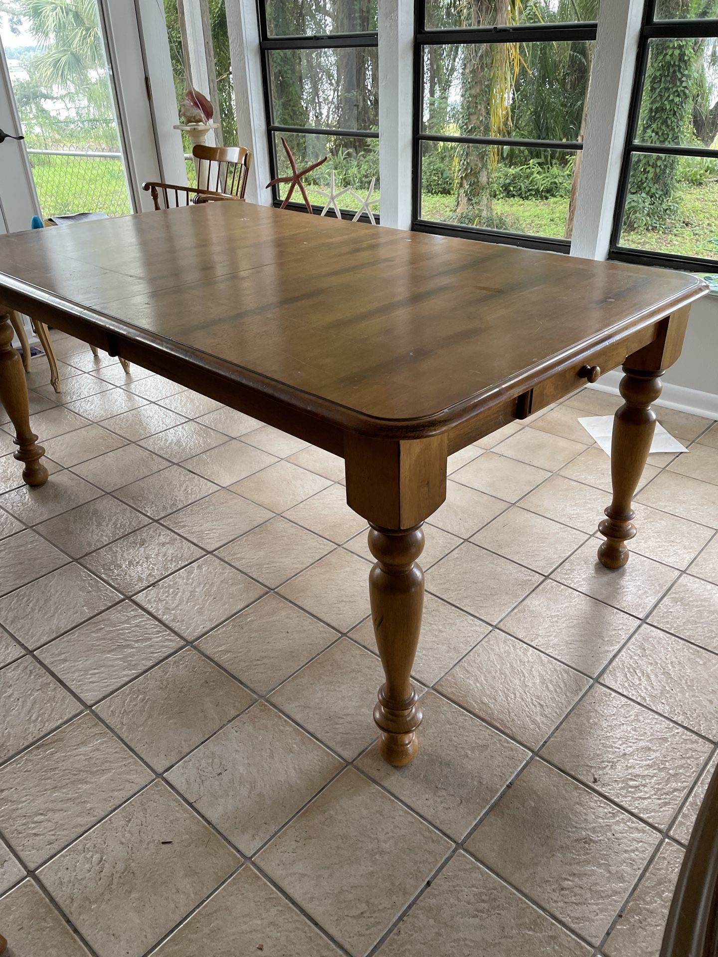 Large Maple Wood Dining Table With Leaf And 3 Chairs
