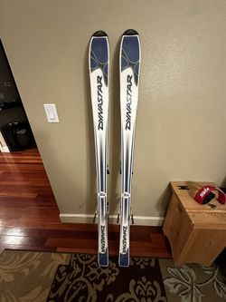 Dynastar Skis