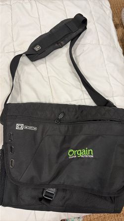 Ograin Black Messenger Bag