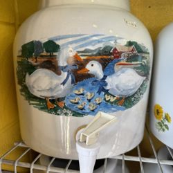 Porcelain Water Dispenser