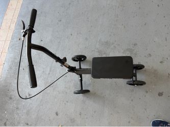 Knee scooter