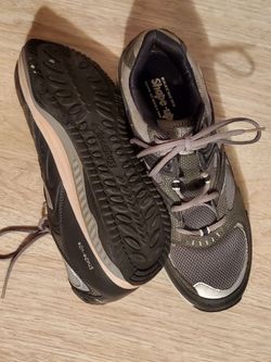 SKECHERS ( SHAPEUP) SNEAKERS