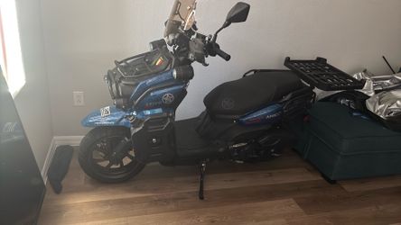 2024 200cc amigo moped
