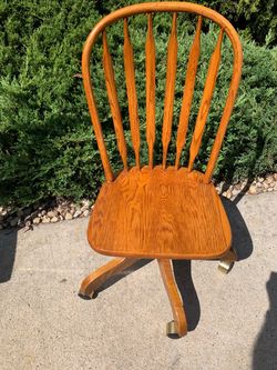 Oak Windsor Swivel Desk Chair