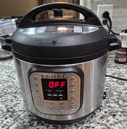 Instant Pot Duo 60 V3 6-Quart 7-in-1 Multi-Use Programmable Pressure Cooker