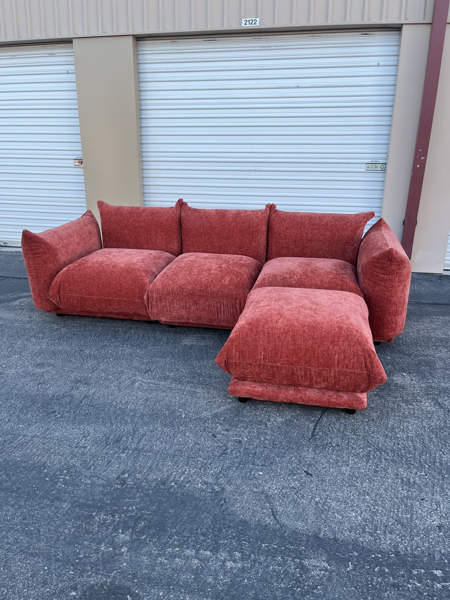 4 Piece Ref Chenille Sectional Sofa ( Can Deliver For $10 )
