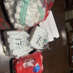 Newborn Diapers (102)