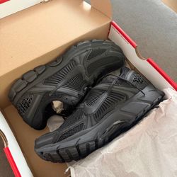 Nike Vomero 5 M9.5 W11