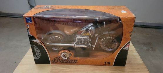 New Ray 1:6 Die Cast 1938 Indian Four