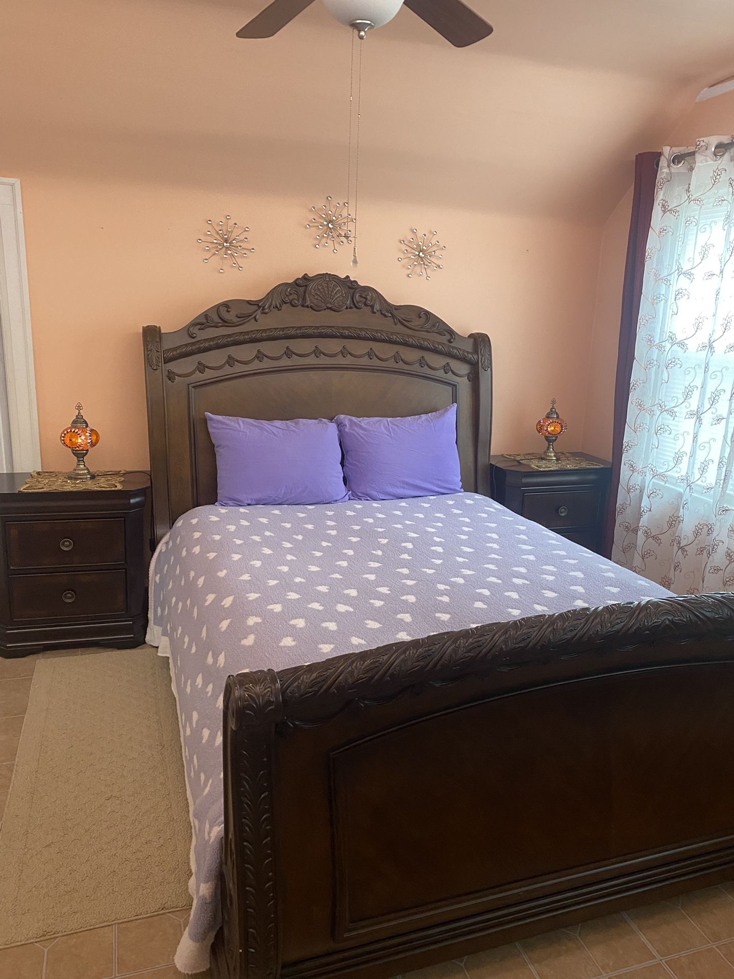 Bedroom Furniture Set