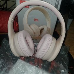 Light pink Hi-Fi Wired/Wireless Bluetooth Headphones