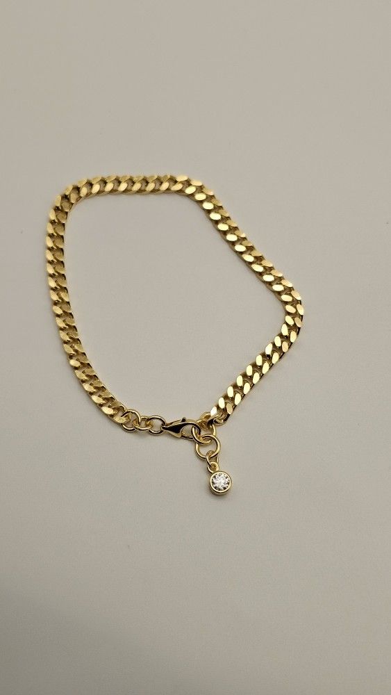 🔥 8" Gold Over 925 Cuban Link – Moissanite Charm 🔥