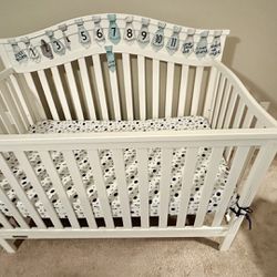 Baby And Toddler Crib With Mattress