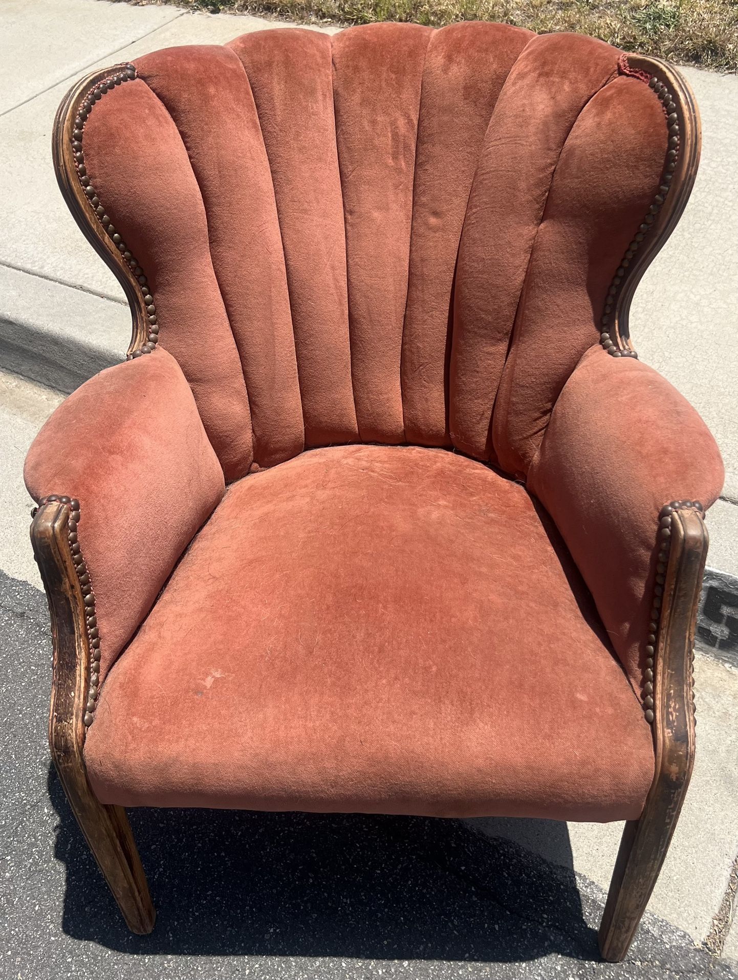 * F R E E * Antique Sofa Chair