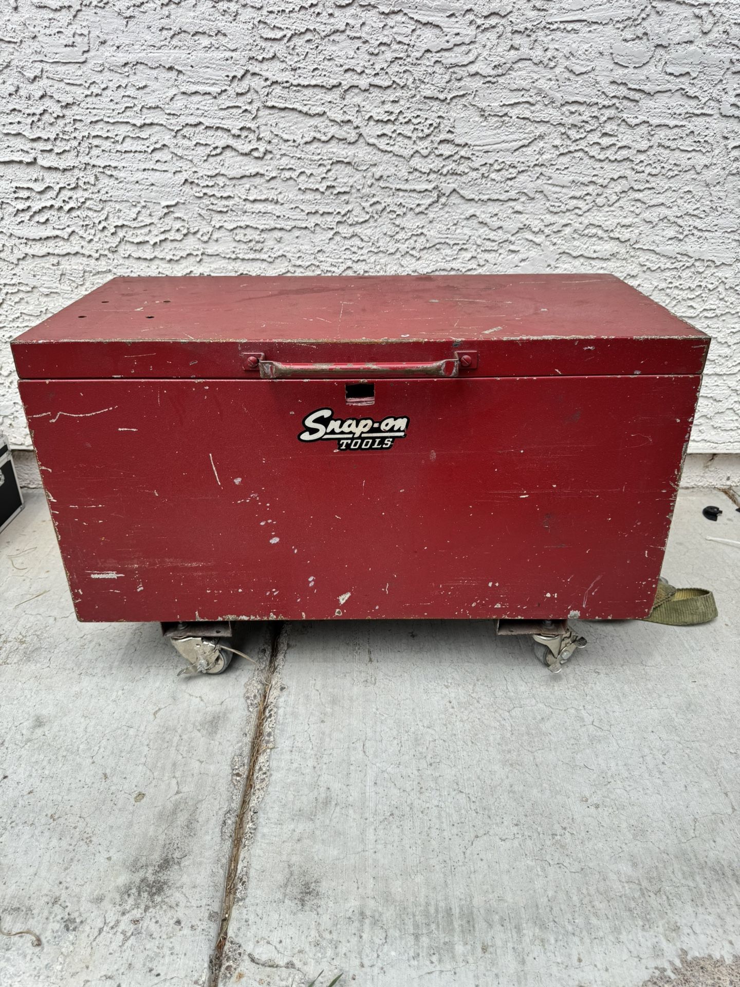Vintage Tool Box Wheel Hub Puller 36 x17 x18”